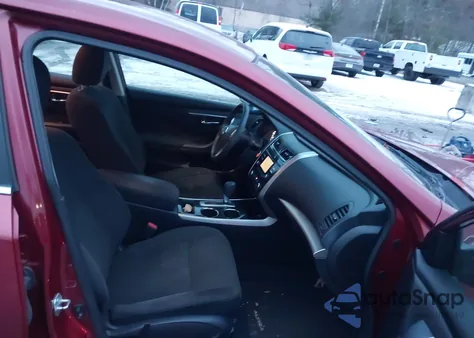 2014 Nissan Altima 2.5 S из США, поврежденный, VIN 1N4AL3AP5EN348952